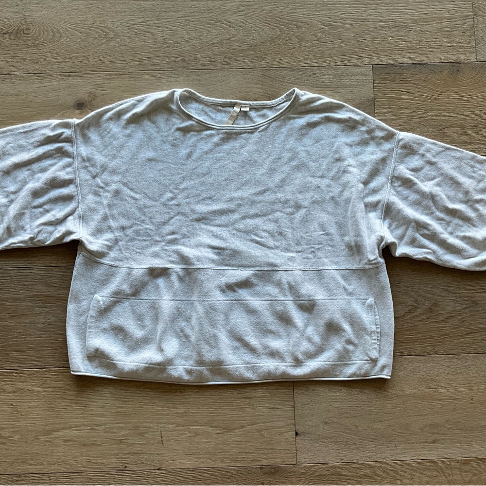 Women's Cream Scoop Neck Pullover Sweater